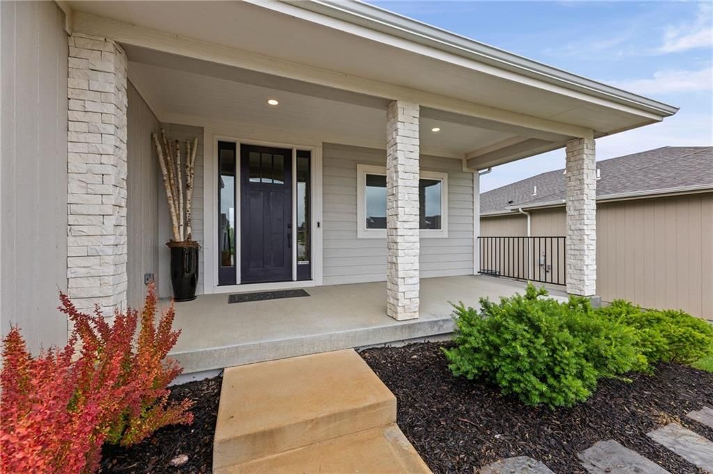 4002 W 158th Terrace — photo 4