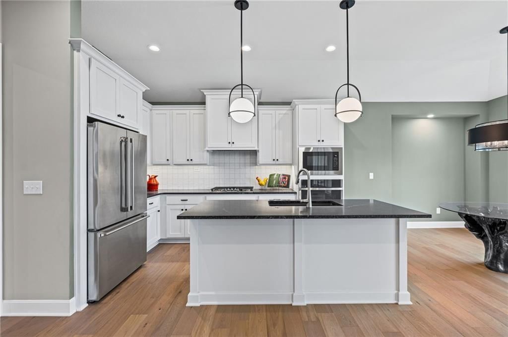 4002 W 158th Terrace — photo 18