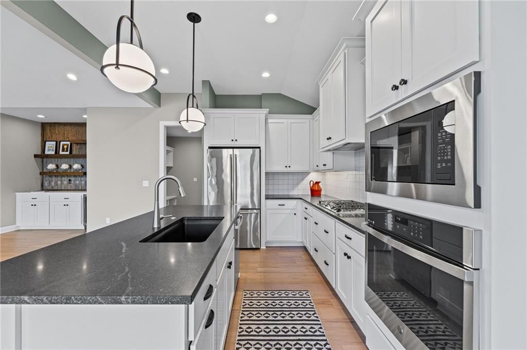 4002 W 158th Terrace — photo 21