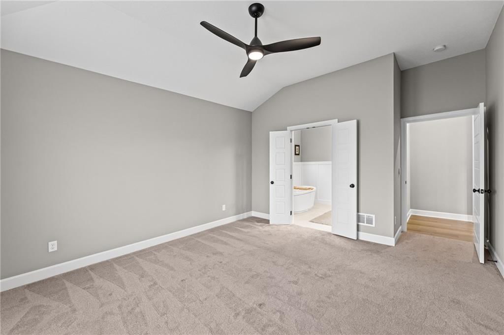 4002 W 158th Terrace — photo 28