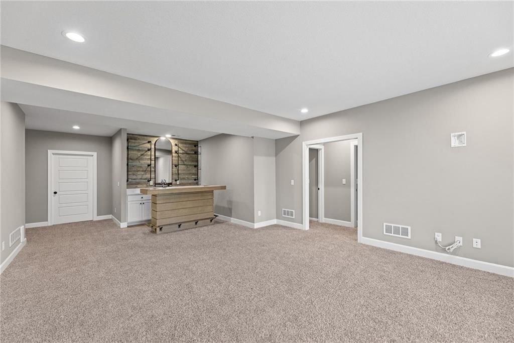 4002 W 158th Terrace — photo 39