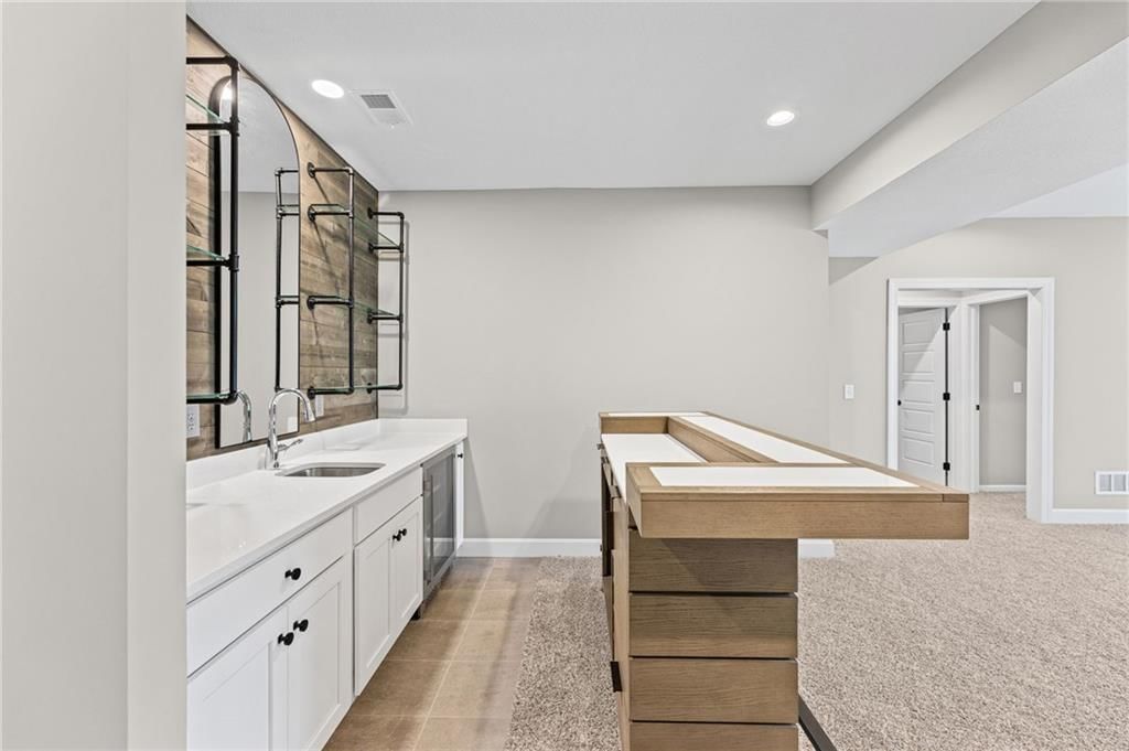 4002 W 158th Terrace — photo 40