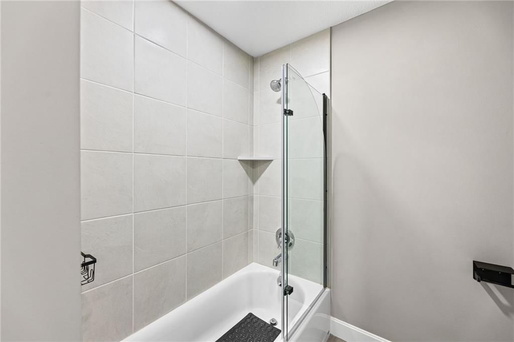 4002 W 158th Terrace — photo 48
