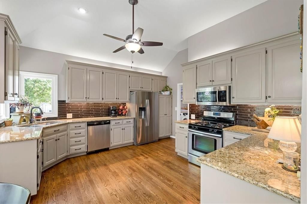 5408 W 153rd Street — photo 21