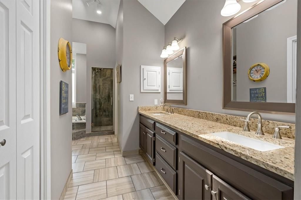 5408 W 153rd Street — photo 29