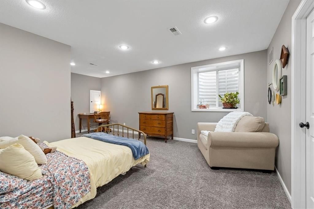 5408 W 153rd Street — photo 38