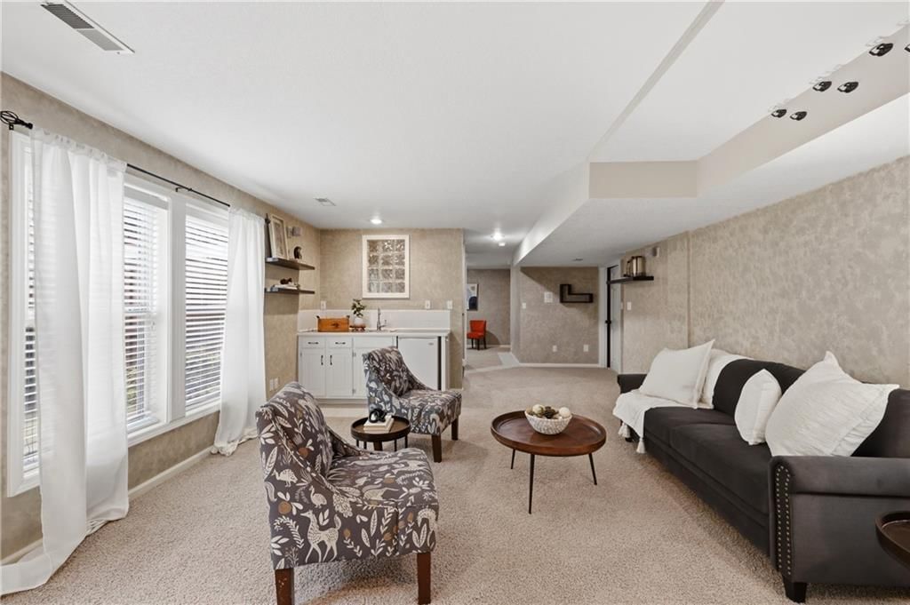 2417 S Ponca Avenue — photo 39