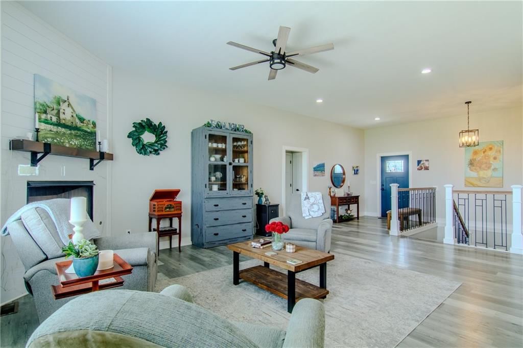 76 Casper Street — photo 8