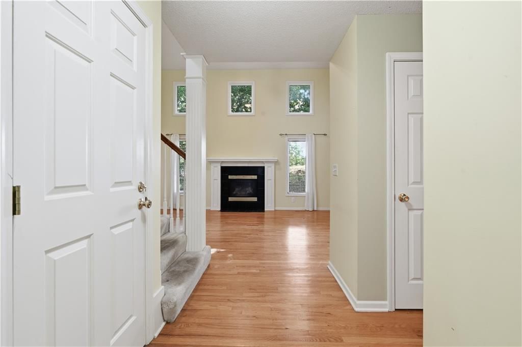 5855 Park Circle — photo 4