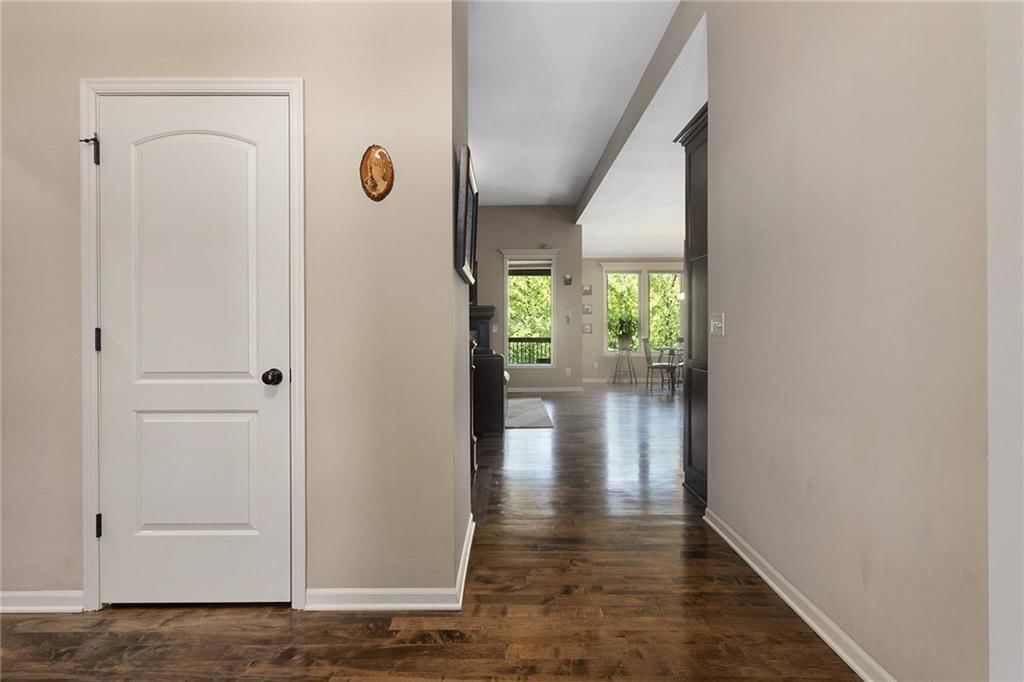 7836 N Walrond Avenue — photo 3