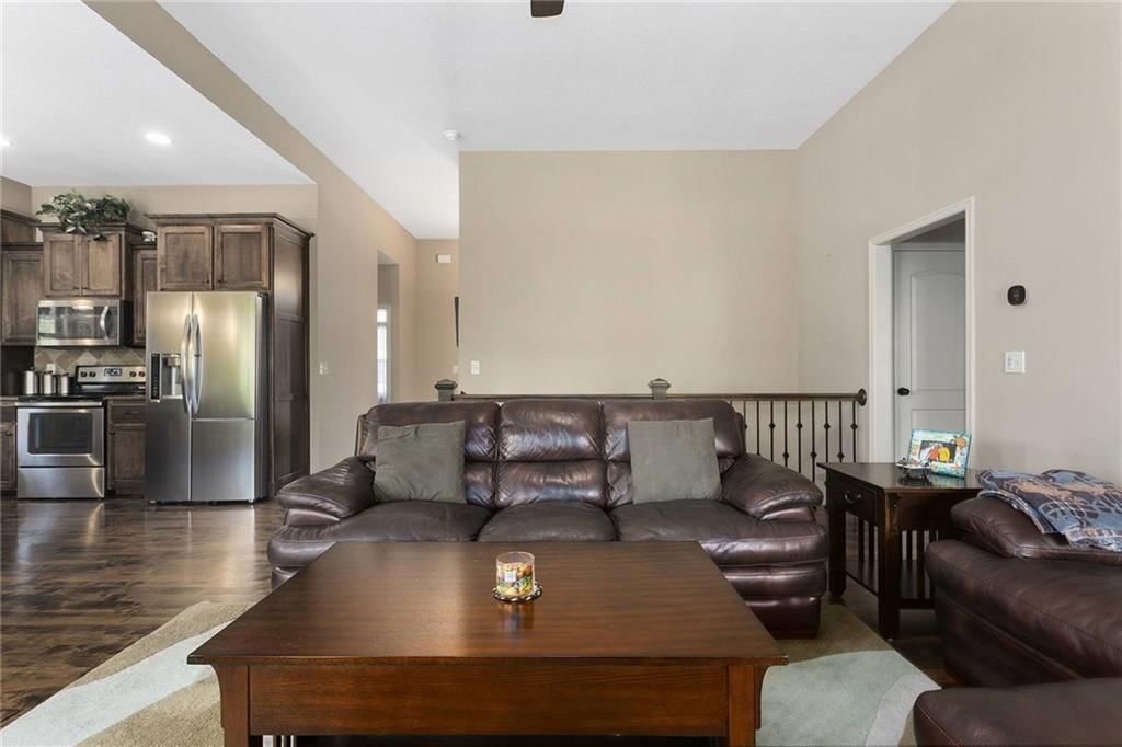 7836 N Walrond Avenue — photo 6