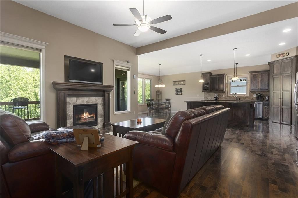 7836 N Walrond Avenue — photo 8