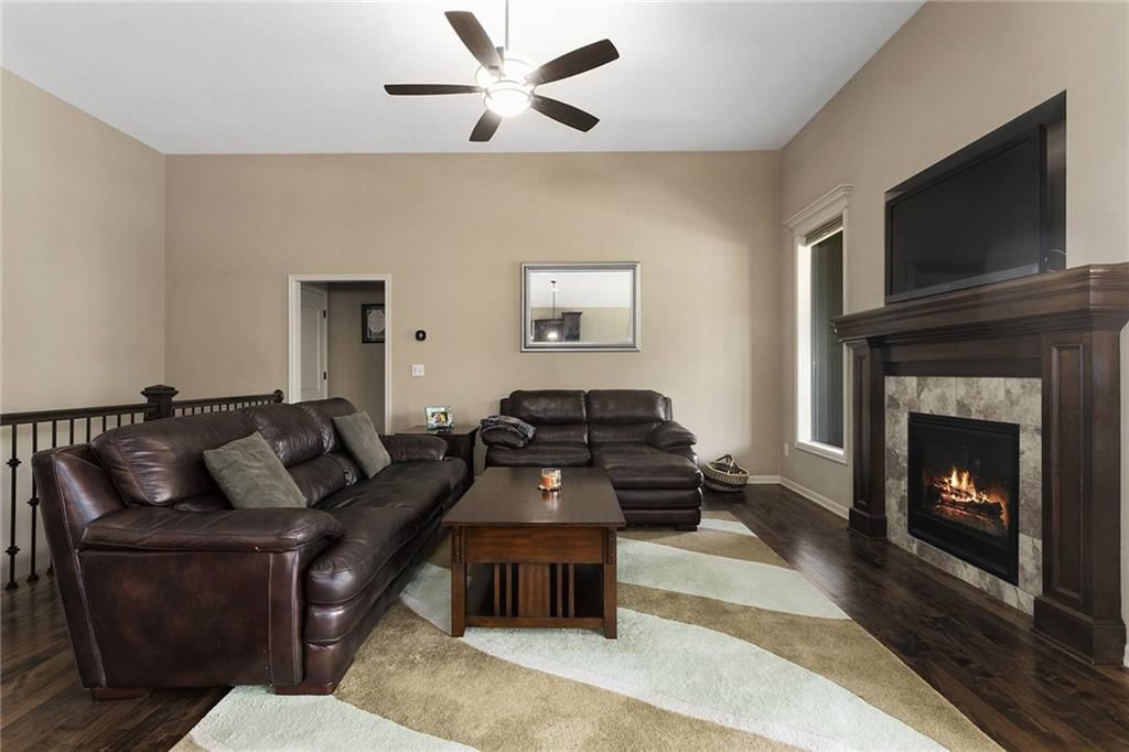 7836 N Walrond Avenue — photo 9