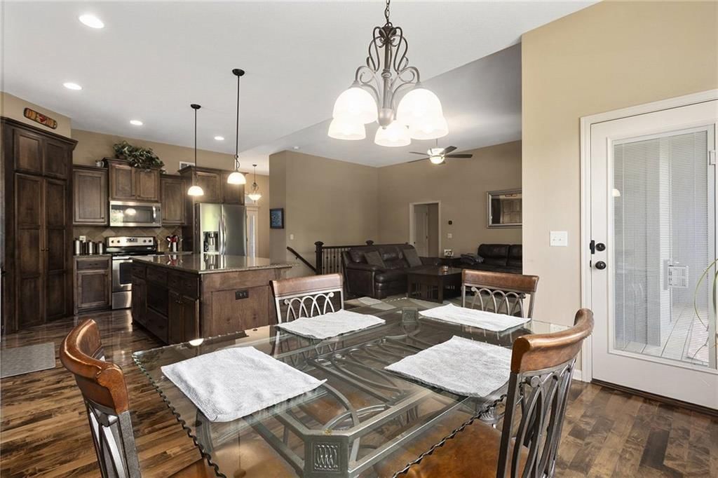 7836 N Walrond Avenue — photo 17