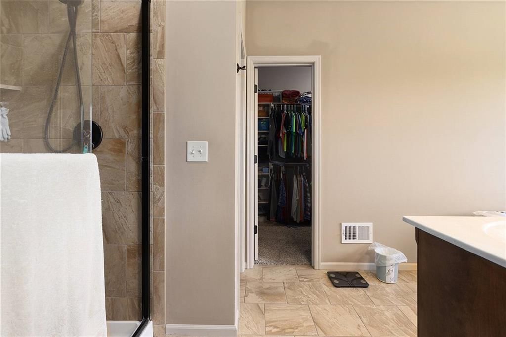 7836 N Walrond Avenue — photo 27