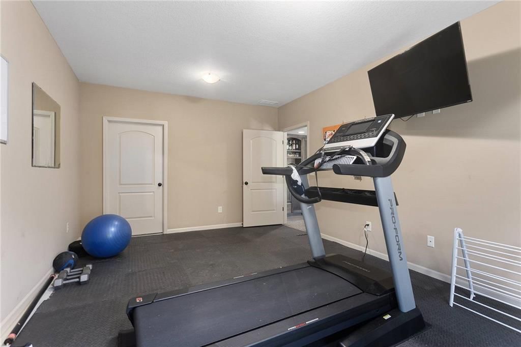7836 N Walrond Avenue — photo 38
