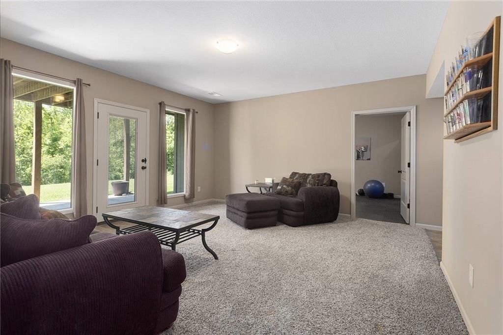 7836 N Walrond Avenue — photo 39