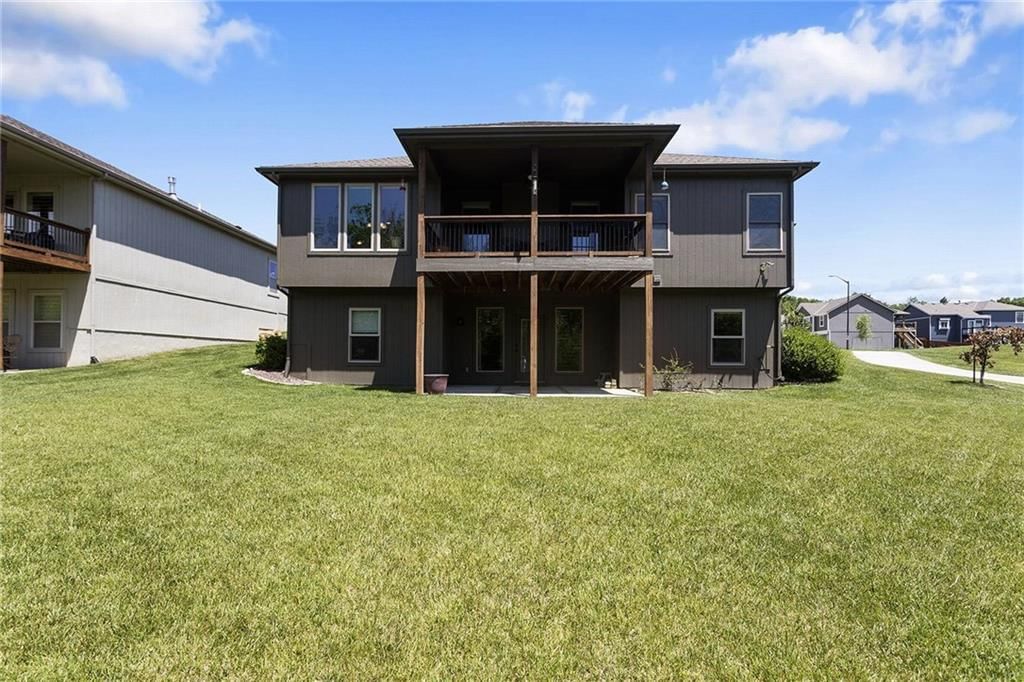 7836 N Walrond Avenue — photo 46