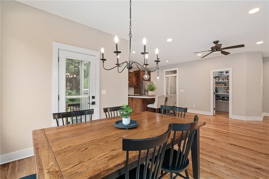 304 Shoreline Drive — photo 10