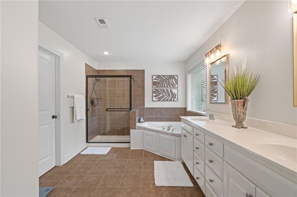 304 Shoreline Drive — photo 15