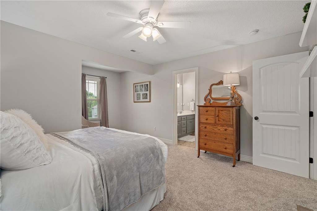304 Shoreline Drive — photo 22