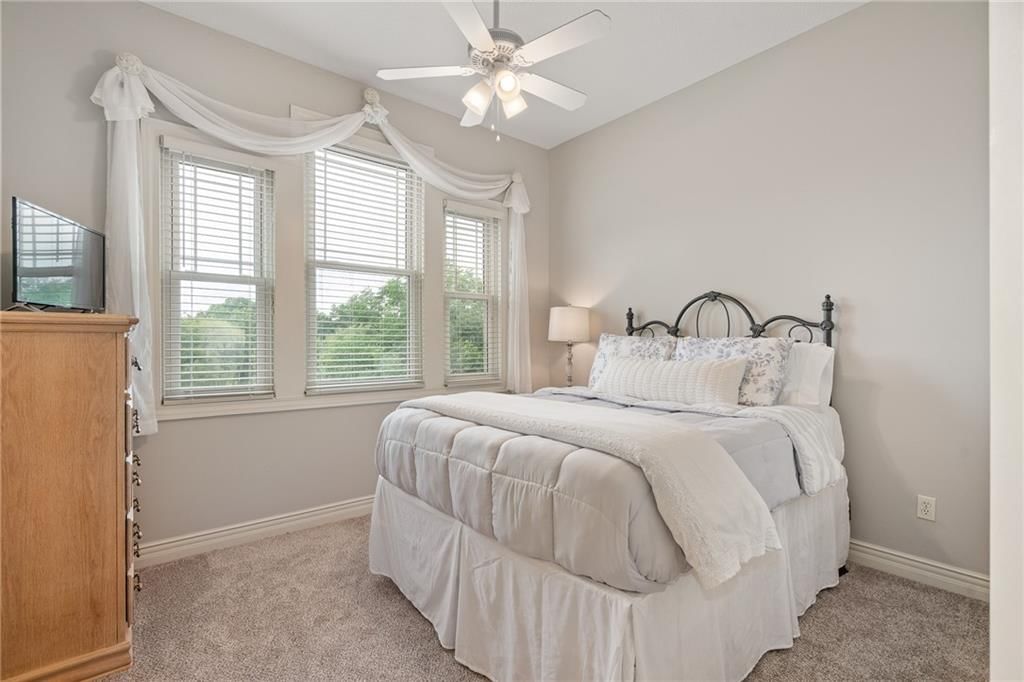 304 Shoreline Drive — photo 23