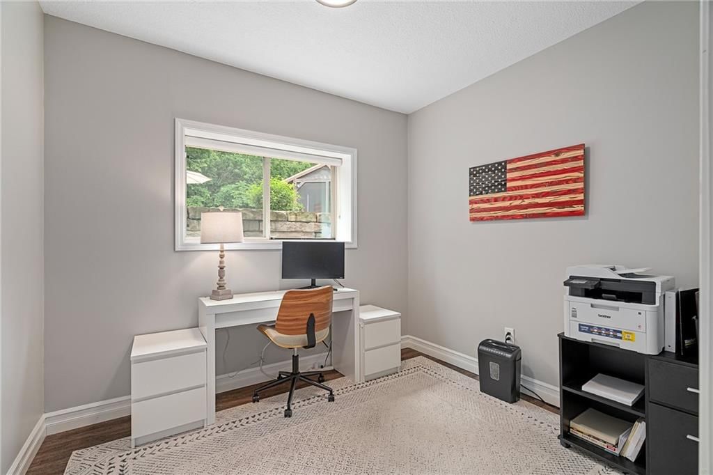 304 Shoreline Drive — photo 31