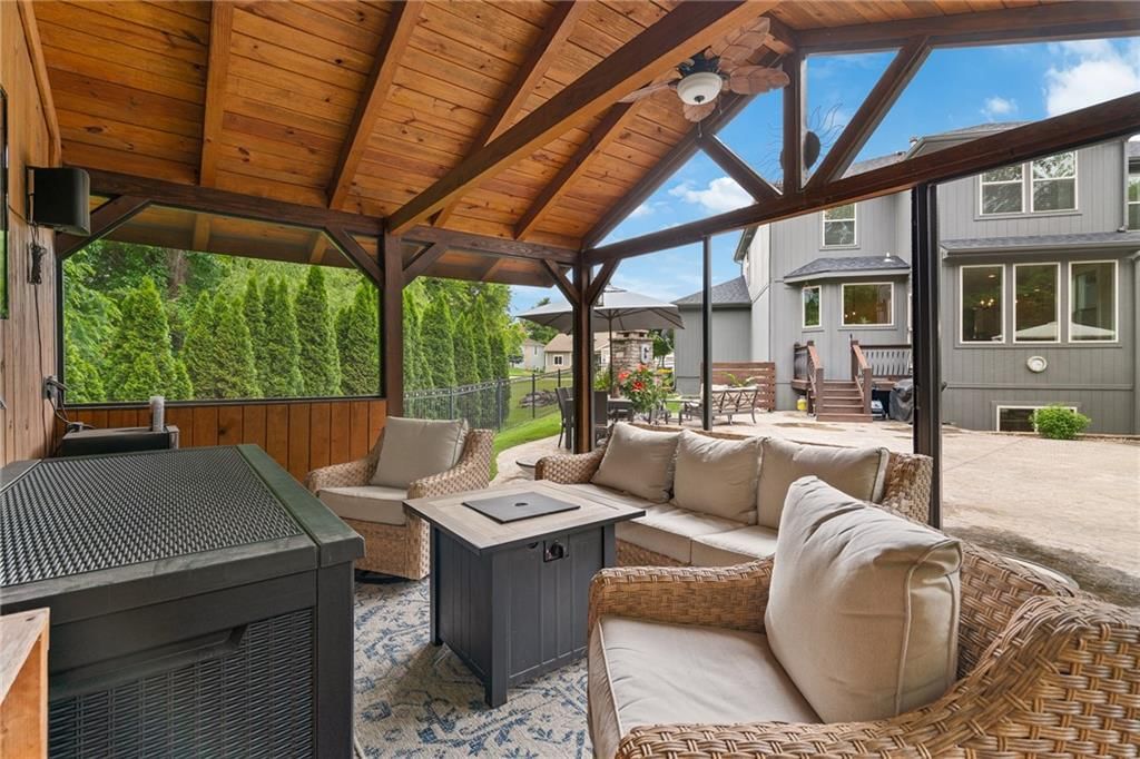 304 Shoreline Drive — photo 37