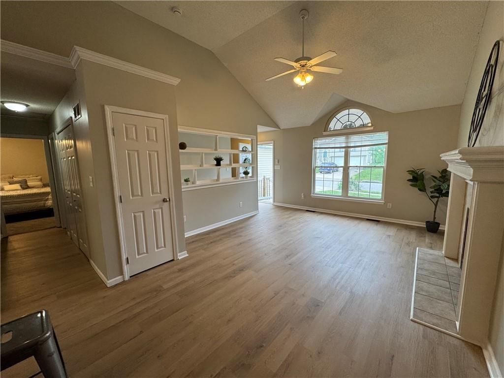 411 N Queen Ridge Avenue — photo 8