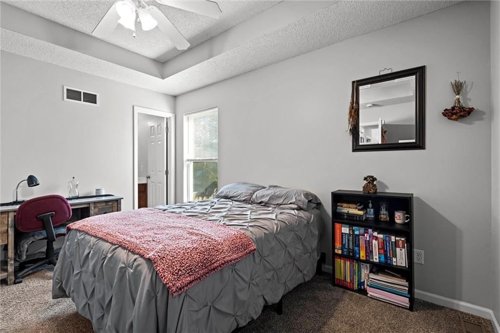 411 N Queen Ridge Avenue — photo 17