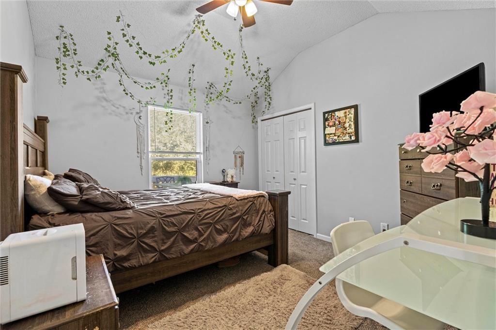 411 N Queen Ridge Avenue — photo 23