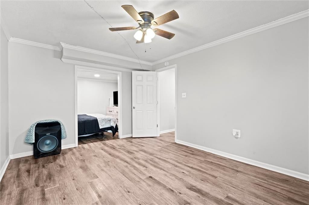 411 N Queen Ridge Avenue — photo 34