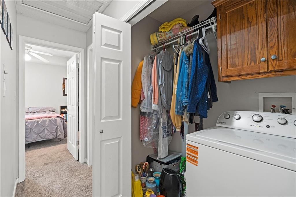 411 N Queen Ridge Avenue — photo 36