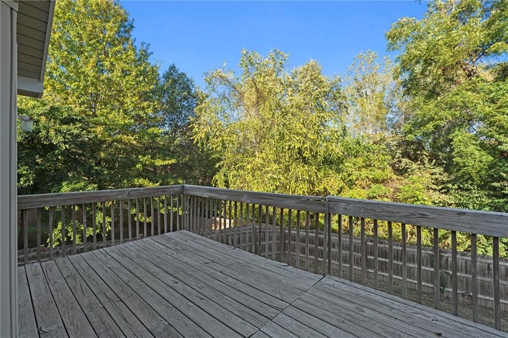411 N Queen Ridge Avenue — photo 38