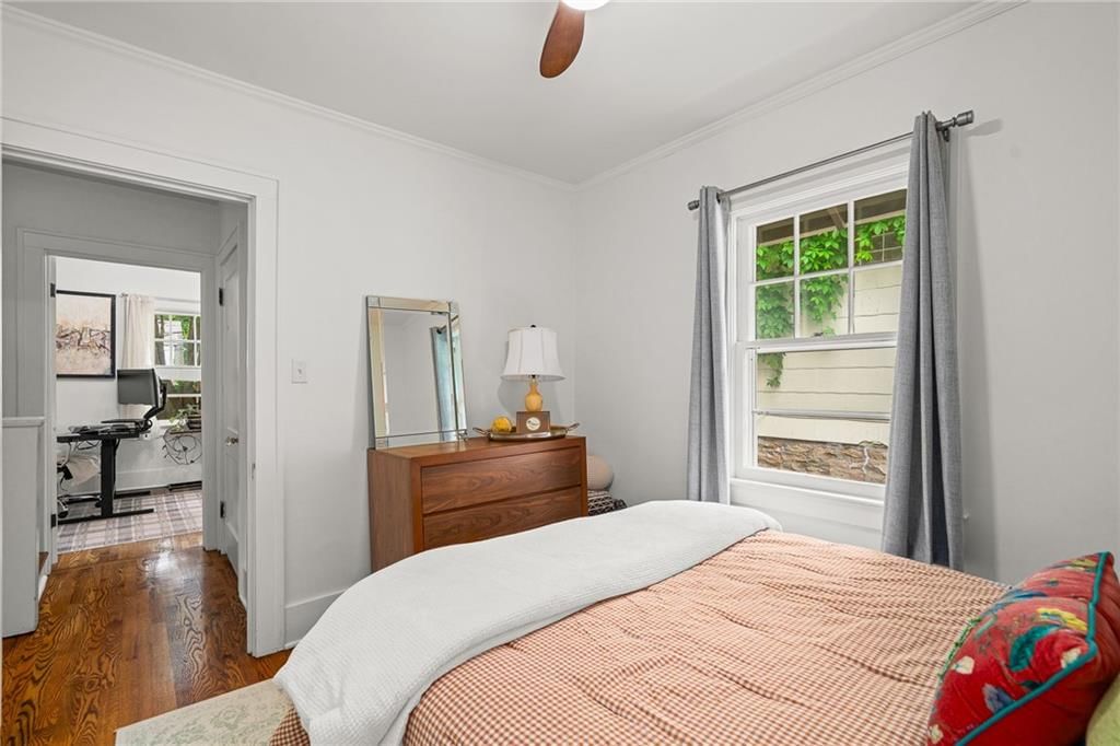 415 E 61st Street — photo 21