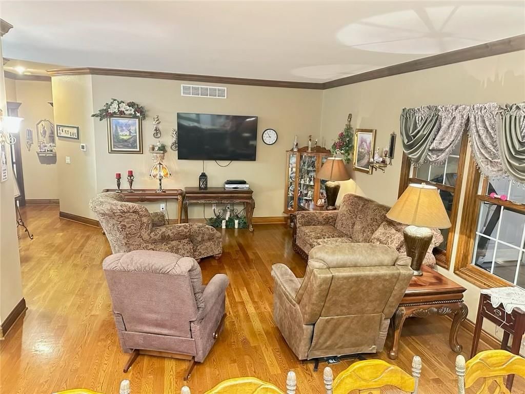 317 S Kentucky Street — photo 13
