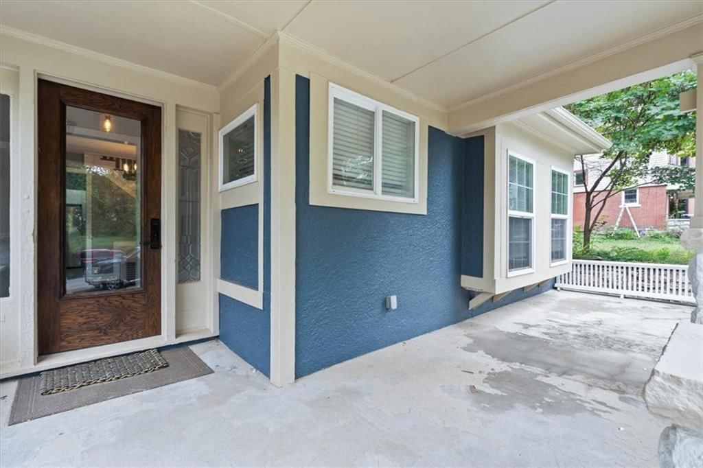 2827 CAMPBELL Street — photo 4
