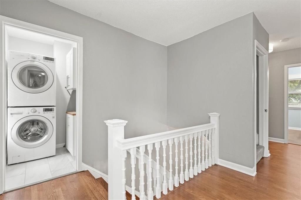 2827 CAMPBELL Street — photo 20
