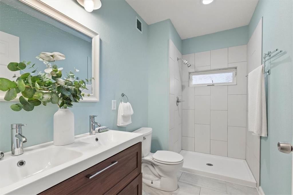 2827 CAMPBELL Street — photo 28