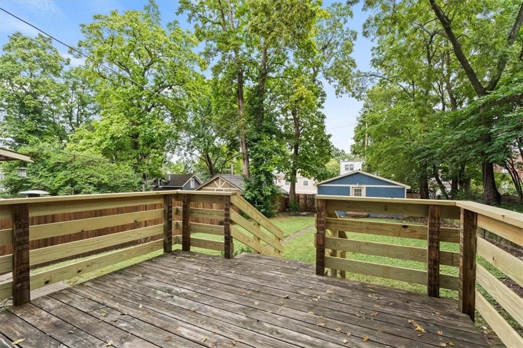 2827 CAMPBELL Street — photo 33