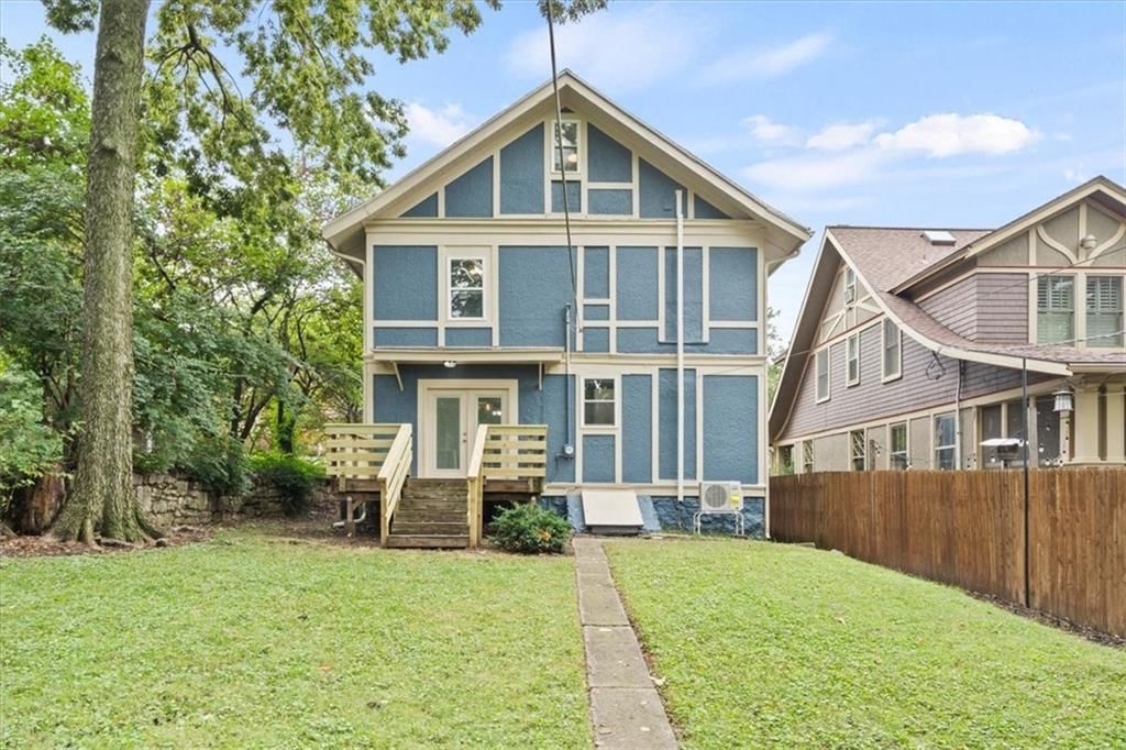 2827 CAMPBELL Street — photo 38