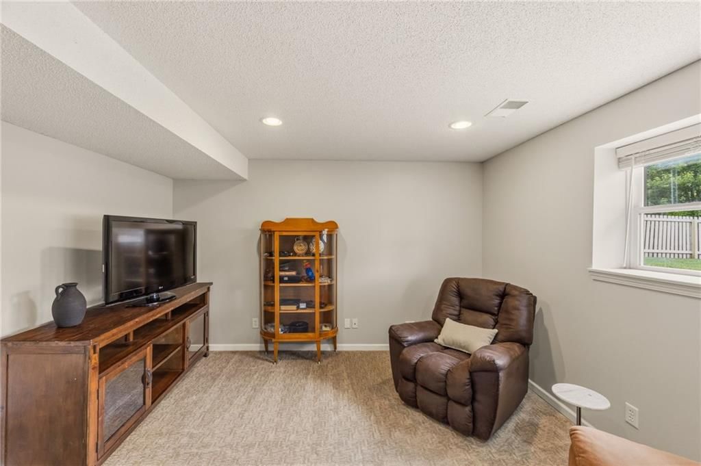12183 S Troost Street — photo 50