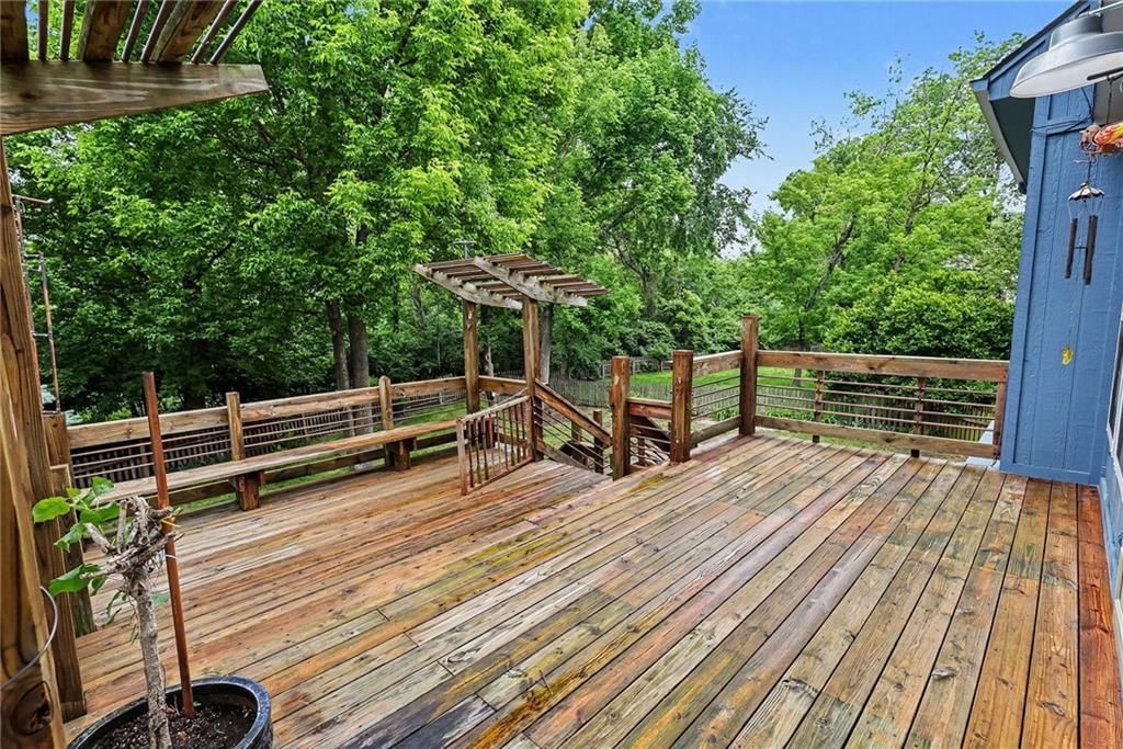 524 NE Garnet Lane — photo 31
