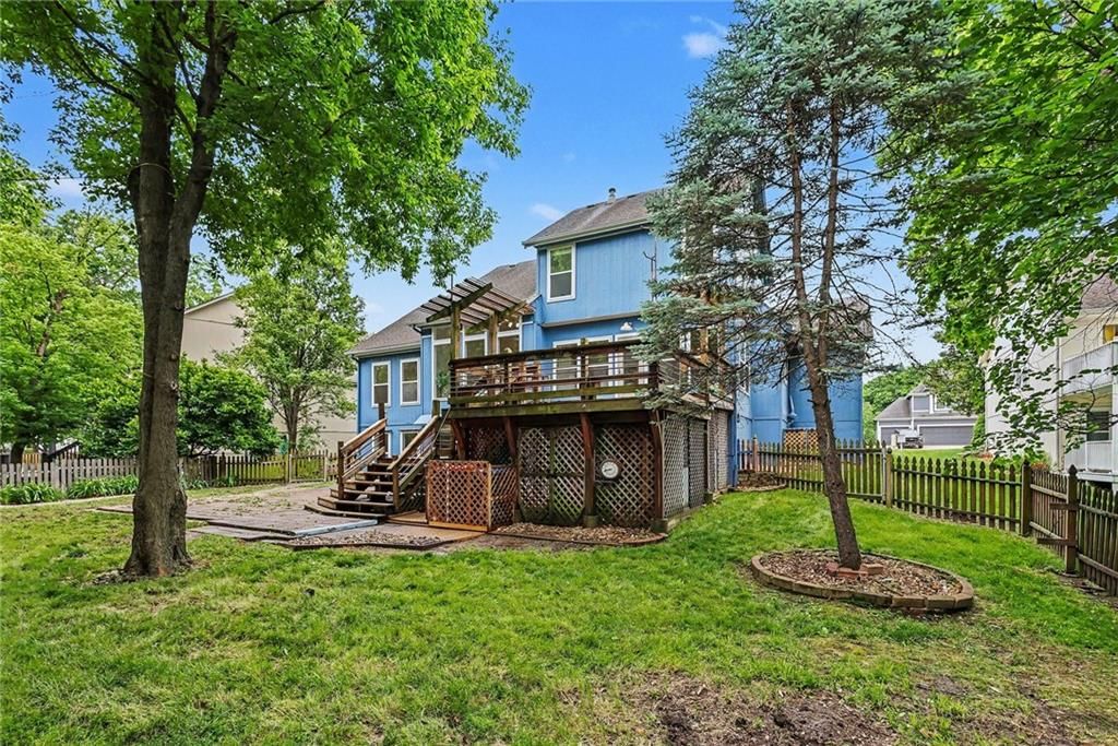 524 NE Garnet Lane — photo 34