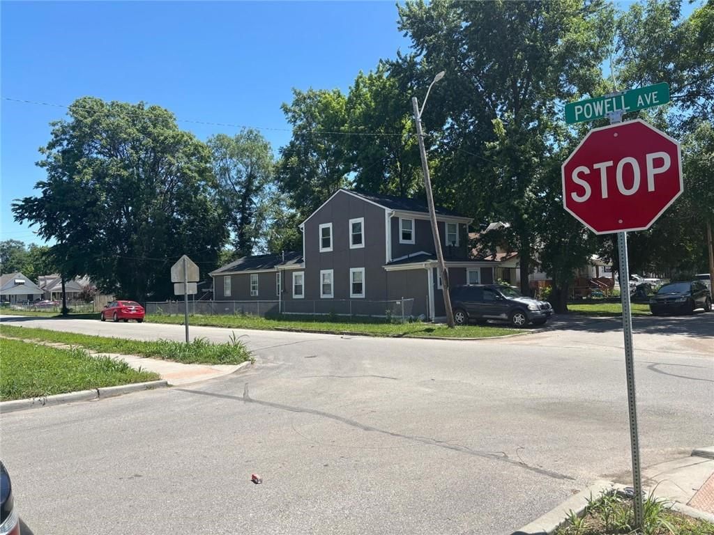 1301 S 37TH Street — photo 2