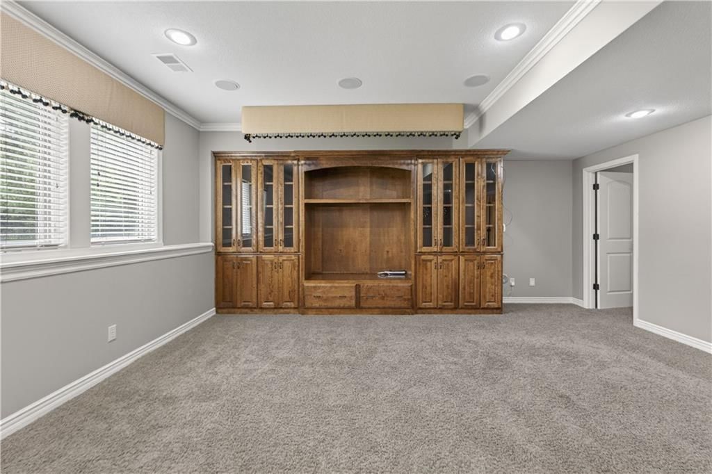 9414 W 149th Terrace — photo 37