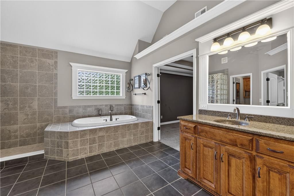 9414 W 149th Terrace — photo 57