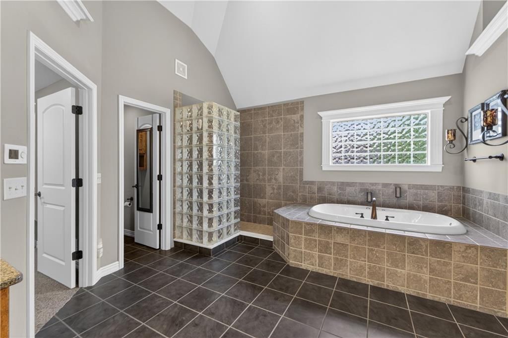 9414 W 149th Terrace — photo 58