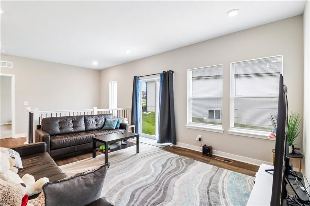 6900 NE 70th Street — photo 5