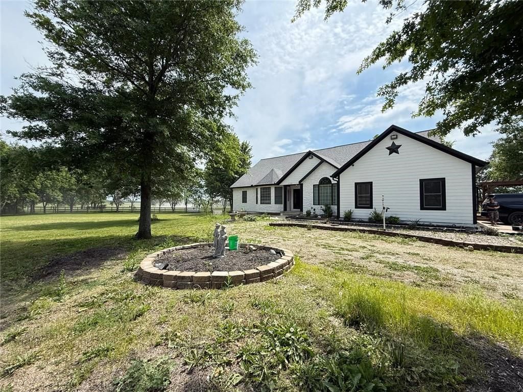 31700 Osawatomie Road — photo 2
